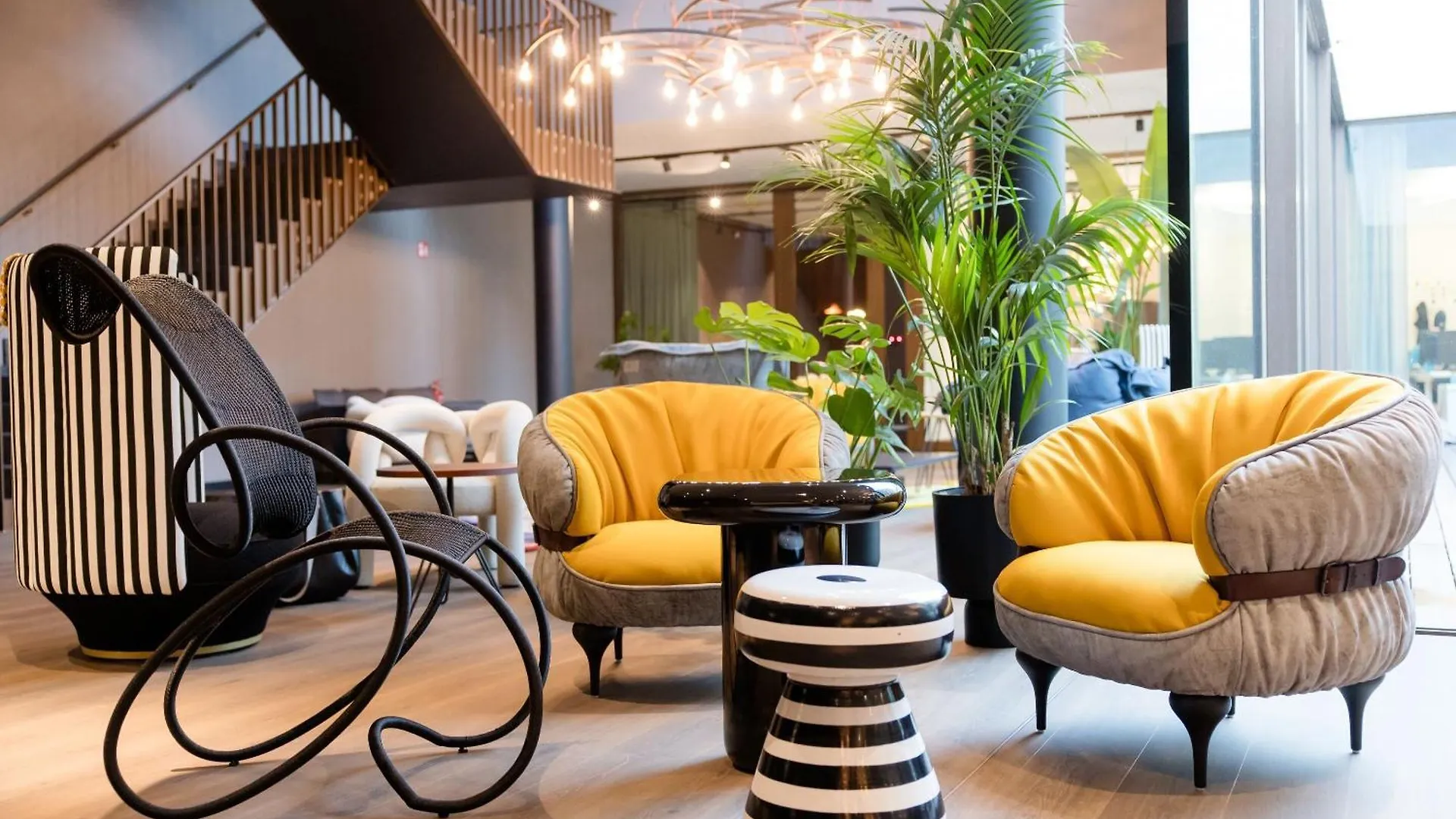 Motel One Antwerpen Hotel